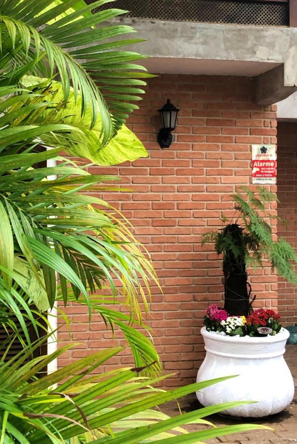 غوارويا Otima Localizacao! Casa Tulipa, Praia De Pernambuco المظهر الخارجي الصورة